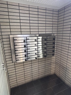 【その他共用部分】 | グランピア長居公園 | 集合ポストです。