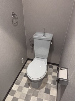 【トイレ】 | グランピア長居公園 | 床がお洒落で可愛いですね♪