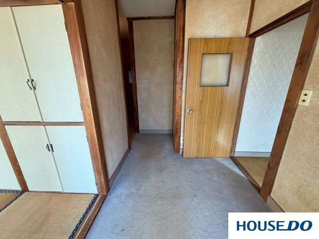 中古戸建　桐生市相生１丁目の玄関|ゆったりとした玄関です