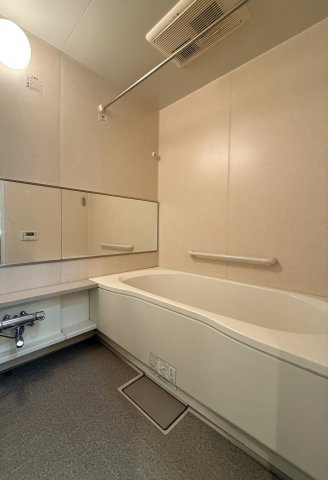 エクセレント上大川前通の浴室