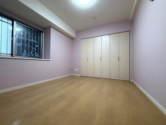 エクセレント上大川前通の洋室