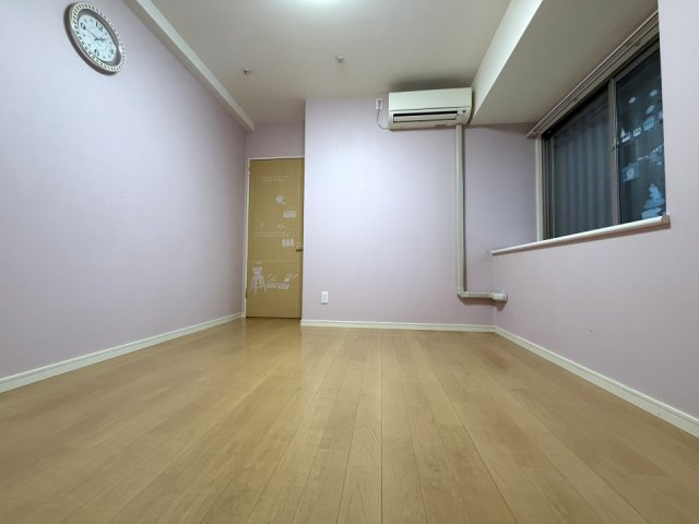 エクセレント上大川前通の洋室