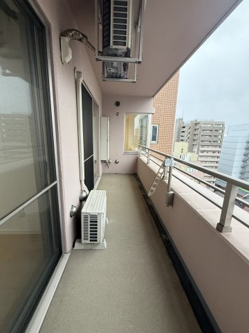 エクセレント上大川前通のバルコニー