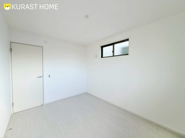 京都市右京区嵯峨野南浦町　新築戸建の洋室