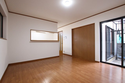 【居間・リビング】 | 河内長野市北青葉台貸家