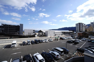 【展望】 | 【上質リフォーム】カルム宮島口 | 【四季を感じる】
四季の移ろい・爽やかな青空や風を感じられ
自然を愉しめるパノラマビュー。
毎日の暮らしに余裕を感じさせてくれる、
遮る物の無い開放的な眺望を是非、ご堪能ください。