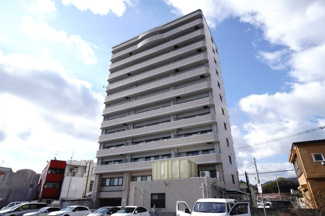 【外観】 | 【上質リフォーム】カルム宮島口 | 現地（2026年1月6日11：00頃）撮影