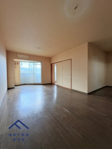 ロワールマンション空港南の居間・リビング