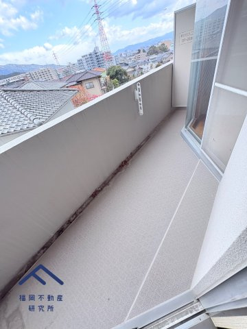 ロワールマンション空港南のバルコニー