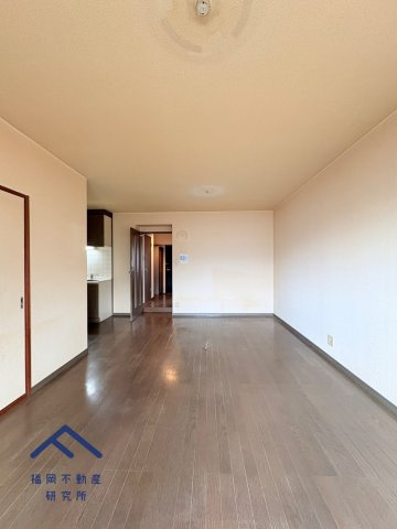 ロワールマンション空港南の居間・リビング