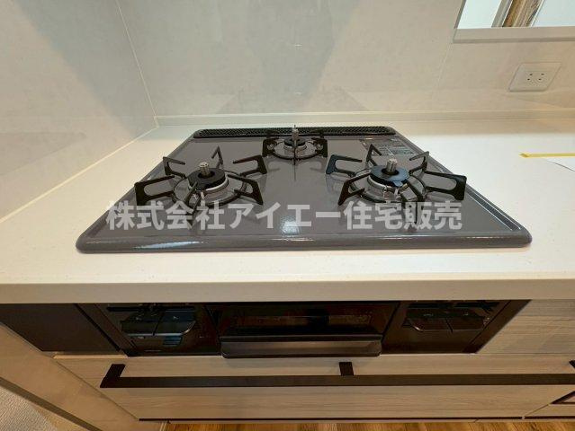 ♪♪宜野湾市大山4丁目-2号棟（全2棟）のキッチン|お料理しやすいキッチンです