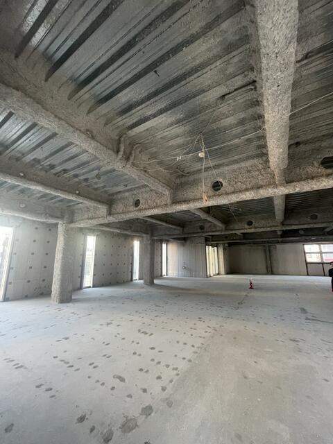 飯塚ビルの駐車場| 