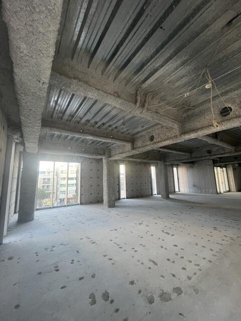 飯塚ビルの駐車場| 