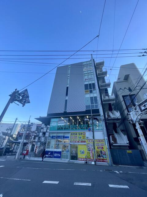 飯塚ビルの外観| 