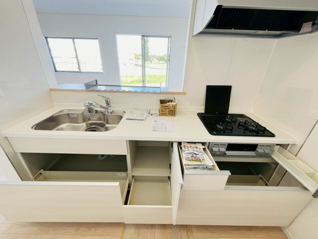 ❤❤うるま市天願第３－１号棟（全４棟）のキッチン|キッチンです