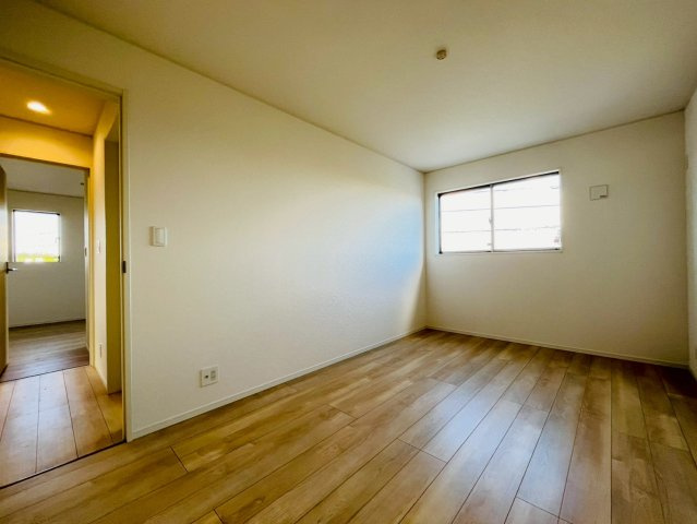 ❤❤うるま市天願第３－１号棟（全４棟）の洋室|個人の部屋や寝室として使える洋室です