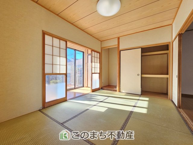 KEM下野市医大前四丁目1期　中古戸建の収納|縁側付きの1階和室スペース各居室に収納付で住みやすさにこだわっています♪
