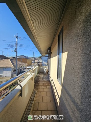 KEM下野市医大前四丁目1期　中古戸建のバルコニー|南向きの大型バルコニーは陽当り良好で、たっぷりのお洗濯物もよく乾きます！
さらにインナーバルコニーなので雨の日でも安心してお出かけできますね♪