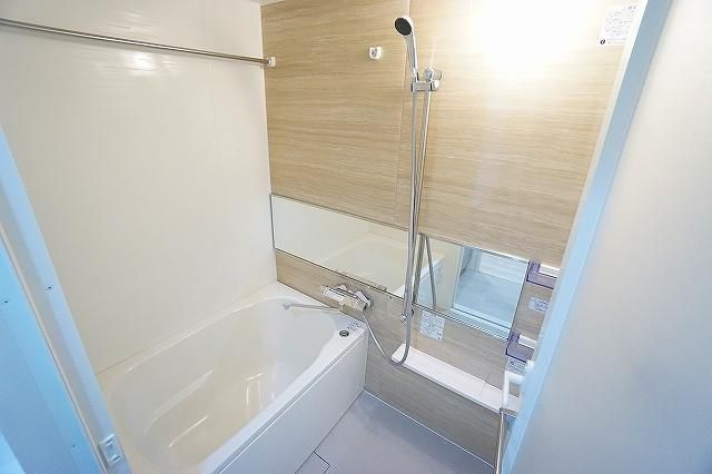 ＡＬＴＥＲＮＡ東池袋の浴室