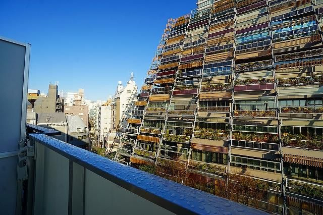 ＡＬＴＥＲＮＡ東池袋のバルコニー
