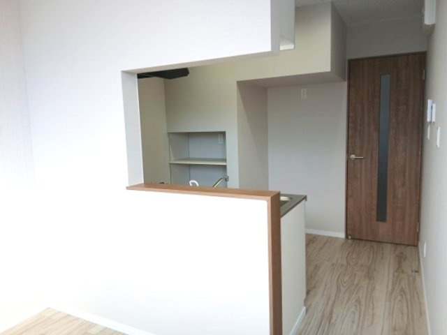 Pinot noir(ピノ・ノワール)の居間・リビング