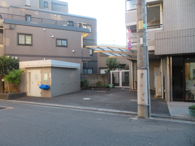 練馬区練馬３丁目の一棟マンション