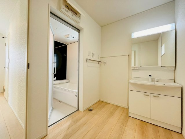 ❤❤うるま市天願第３－4号棟（全４棟）の独立洗面台