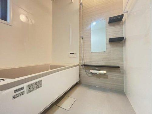 半田市上池町1丁目　全2棟の浴室|浴室　1日の疲れを落とせます♪