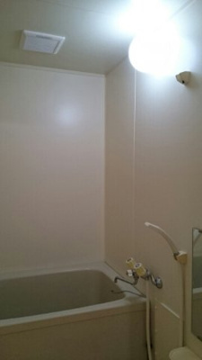 【浴室】 | ドミール・ジョリー | きれいなお風呂です