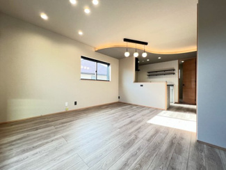 【居間・リビング】 | 仁川月見ヶ丘