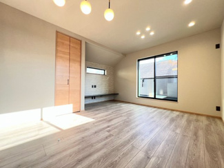 【居間・リビング】 | 仁川月見ヶ丘