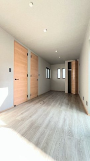 【洋室】 | 仁川月見ヶ丘