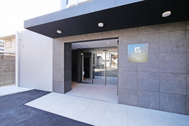 ＧＡＲＤＥＮＩＡ城東のエントランス