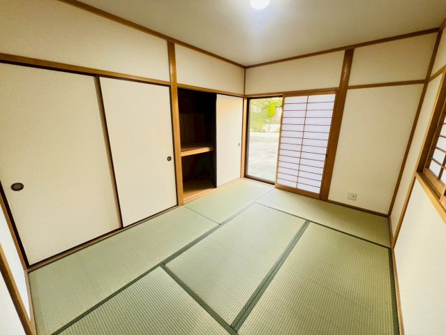 下畑町戸建の和室