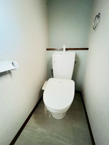 下畑町戸建のトイレ
