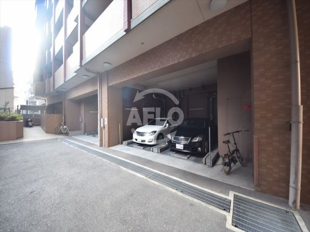 S-RESIDENCE難波Vialeの駐車場|S-RESIDENCE難波Viale　 駐車場