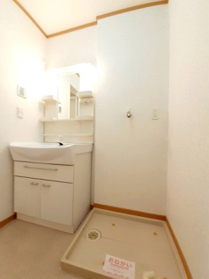 【洗面所】 | ウインド・ヒルⅠ | コンパクトで使いやすい洗面所