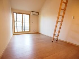 メゾン四ツ谷の居間・リビング