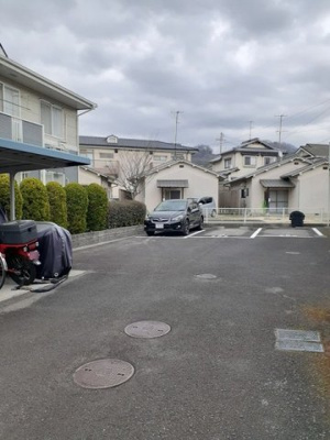 【駐車場】 | ＦＡＭＩＬＬ | カースペースがあります