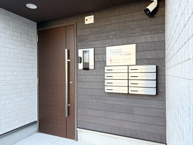 ポラリス鳥栖駅南のエントランス|きれいなエントランス。メールボックスも完備