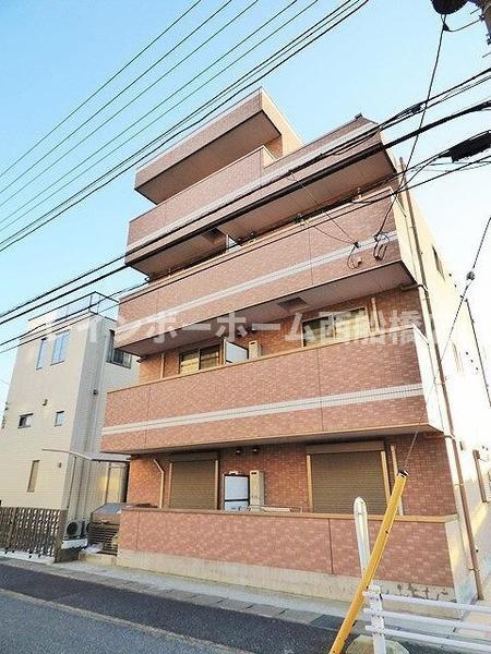 センチュリーヒルズ