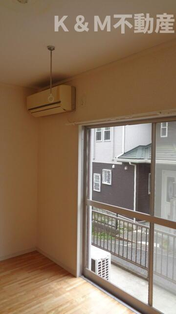 生野ハイムのバルコニー|落ち着いた時間を過ごせるバルコニーです