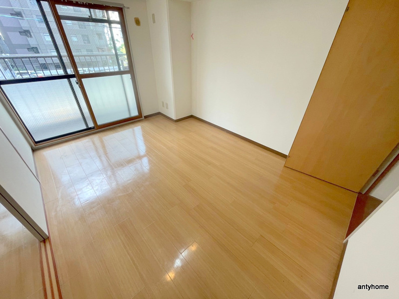 エクセルハイム川富　仲介手数料無料の居間・リビング