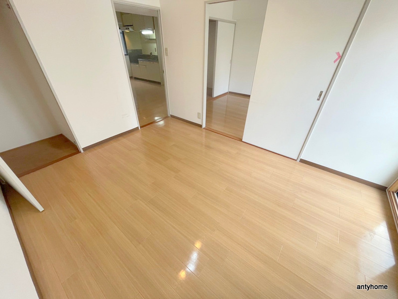 エクセルハイム川富　仲介手数料無料の居間・リビング