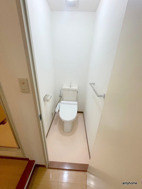 エクセルハイム川富　仲介手数料無料のトイレ