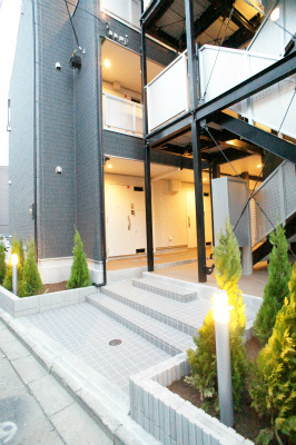 リブリ・ever freeのエントランス