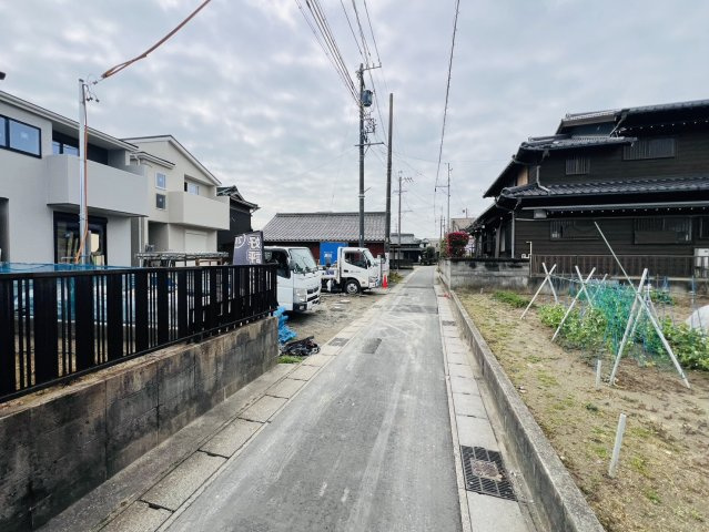 高浜市呉竹町7丁目3-45、3-53『仲介手数料無料』新築戸建ての前面道路含む現地写真