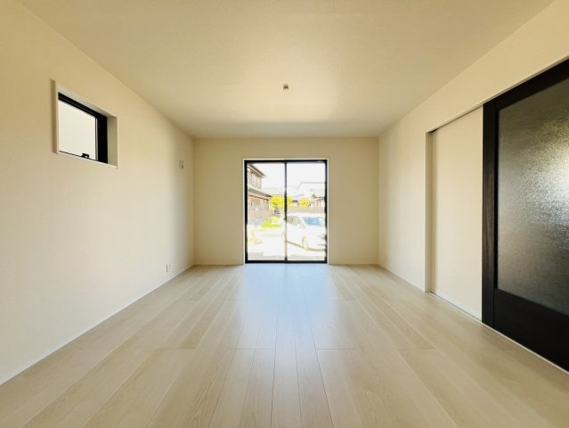 高浜市呉竹町7丁目3-45、3-53『仲介手数料無料』新築戸建ての居間・リビング