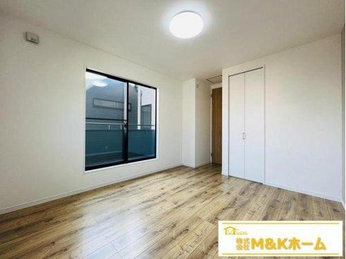 半田市宮本町6丁目　全4棟　3号棟の洋室|洋室7.5帖！　主寝室にもおすすめです☆