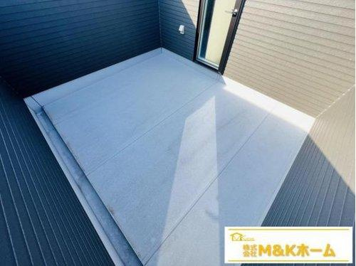 半田市宮本町6丁目　全4棟　3号棟のバルコニー|ルーフバルコニーがあります♪